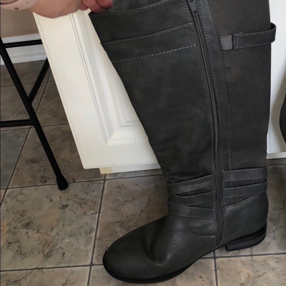 Gray Riding Boots - Picture 3 of 3